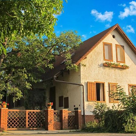Foki Apartman Sopron Exterior foto