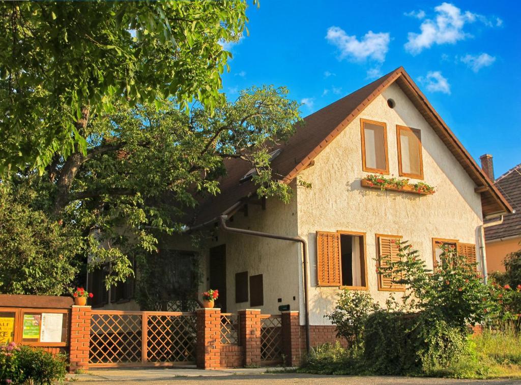 Foki Apartman Sopron Exterior foto